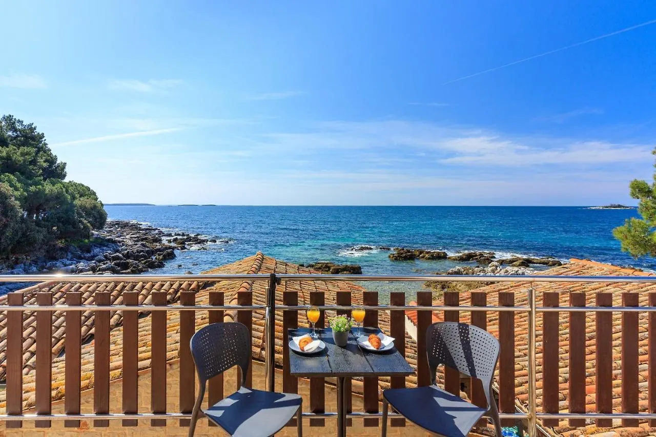 Cuvi Beach Apartments ロヴィニ クロアチア